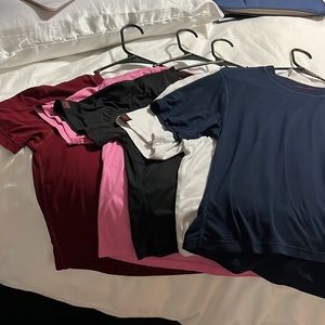KadyLuxe size XS crop tee(s)
